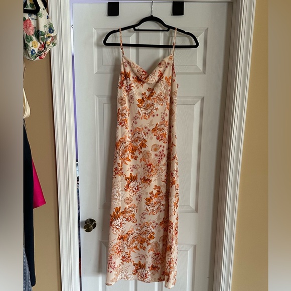 Petal & Pup Yelena Dress ❤️🧡 - Picture 5 of 8